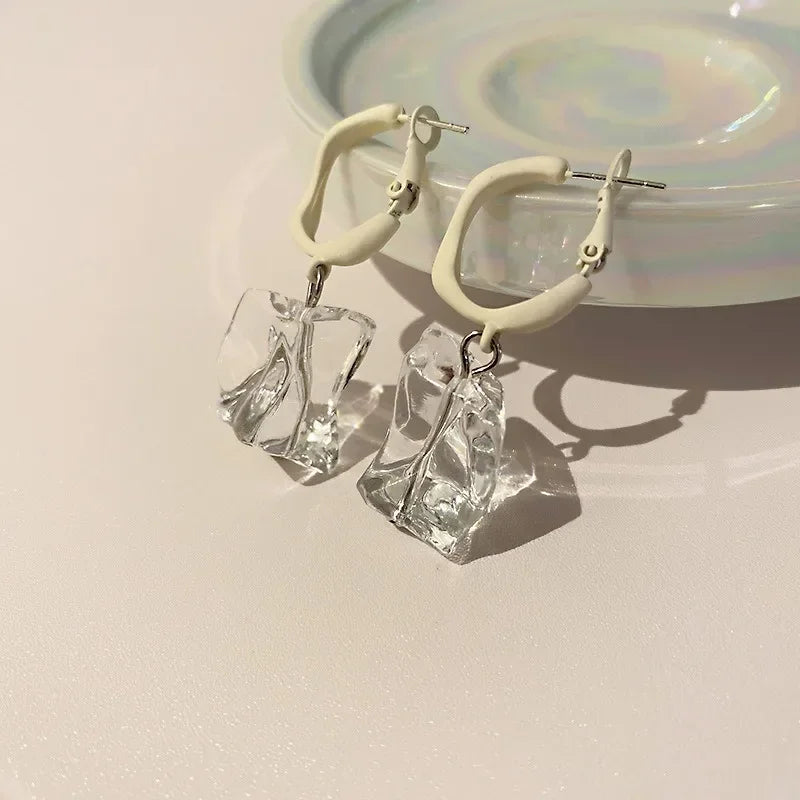 Korean Clear Geometric Pendientes Drop Earrings Transparent Irregular Acrylic Earrings for Women Trends Hanging Party Jewelry