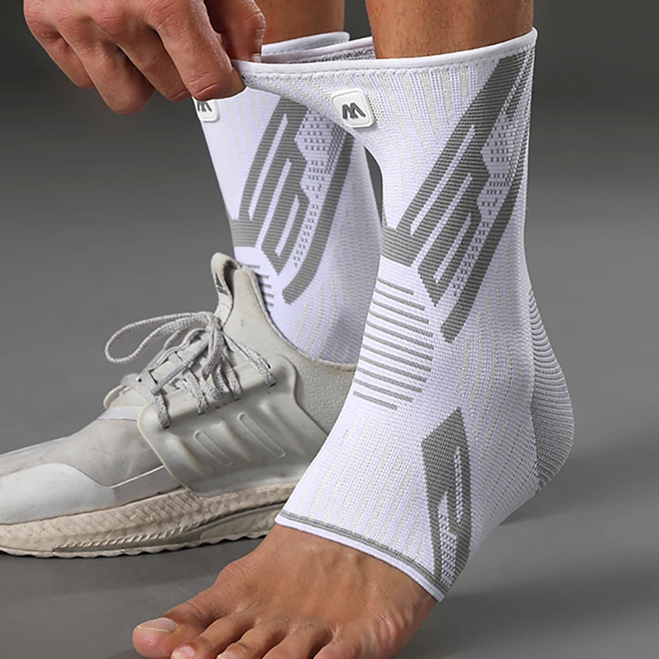 New Ankle Brace Compression Sleeves Injury Recovery Joint Pain Tendon Support, Plantar Fasciitis Foot Socks with Arch Support