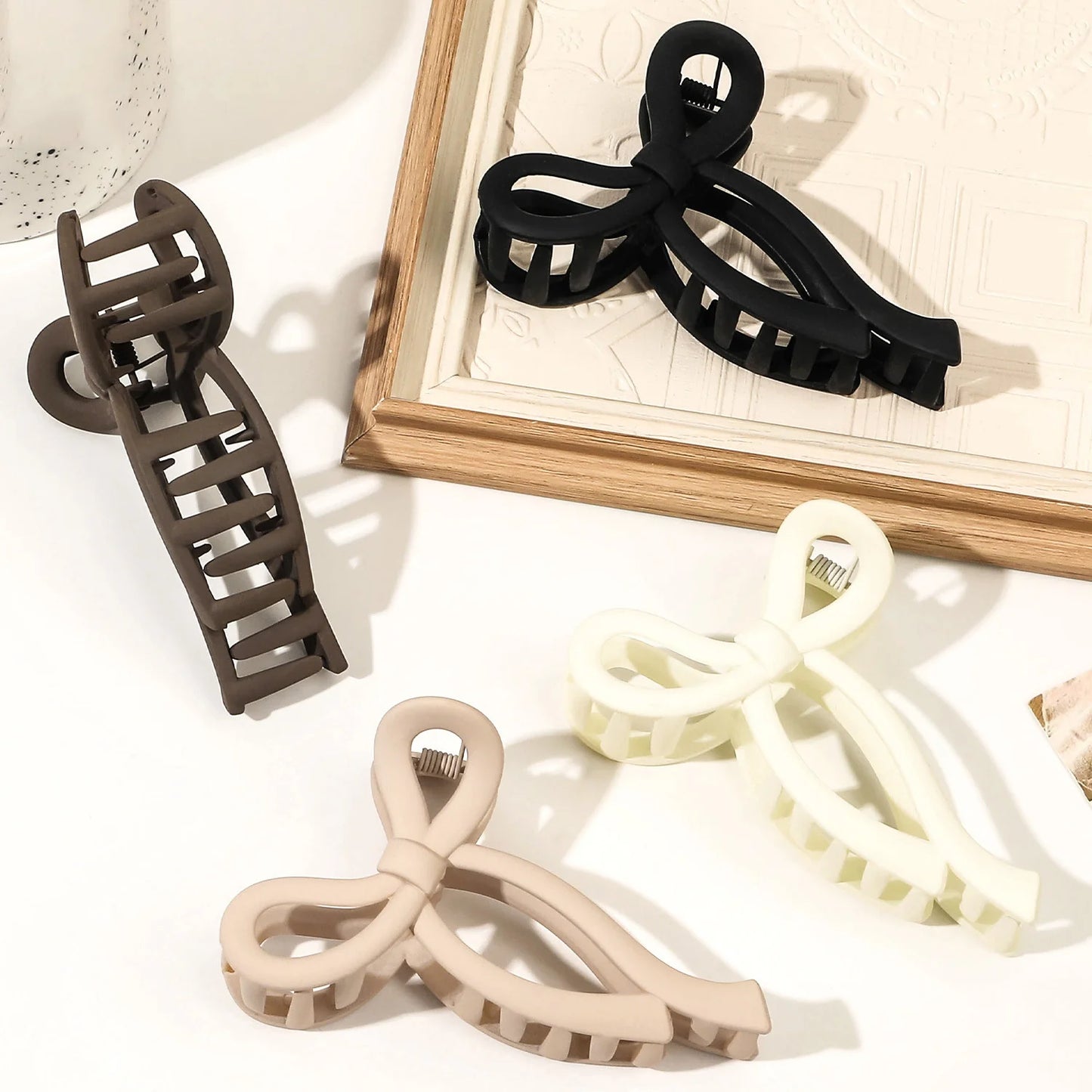 Matte Bow Large Hair Claw Crab for Women Acrylic Bowknot Hair Clips Hairpins Girls Barrettes Headbands Ponytail Hair Accessories