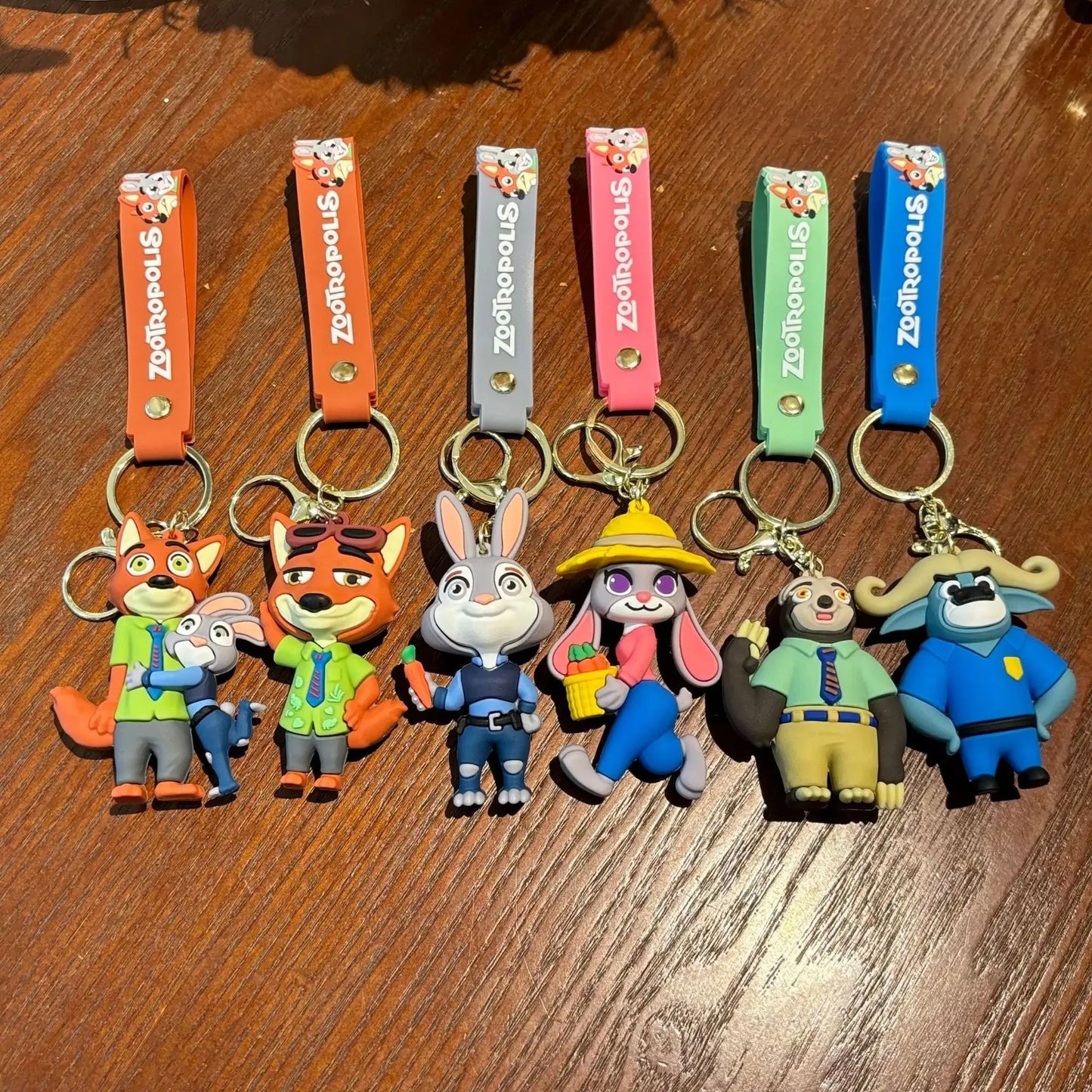 New Zoo-topia 2 Keychain PVC Cartoon Character Judy Nick Chief Bogo Keyring Hanging Couples Bag Decoration Festival kids Gift