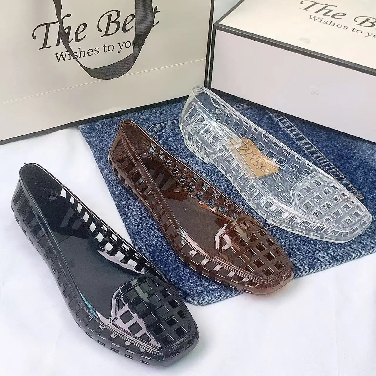 Spring and Summer New Korean Style Transparent Crystal Shoes for Women, Comfortable Closed-Toe Hollow Sandals, Soft and Fashionable Dongdaemun Jelly Shoes, Slip-On Slippers