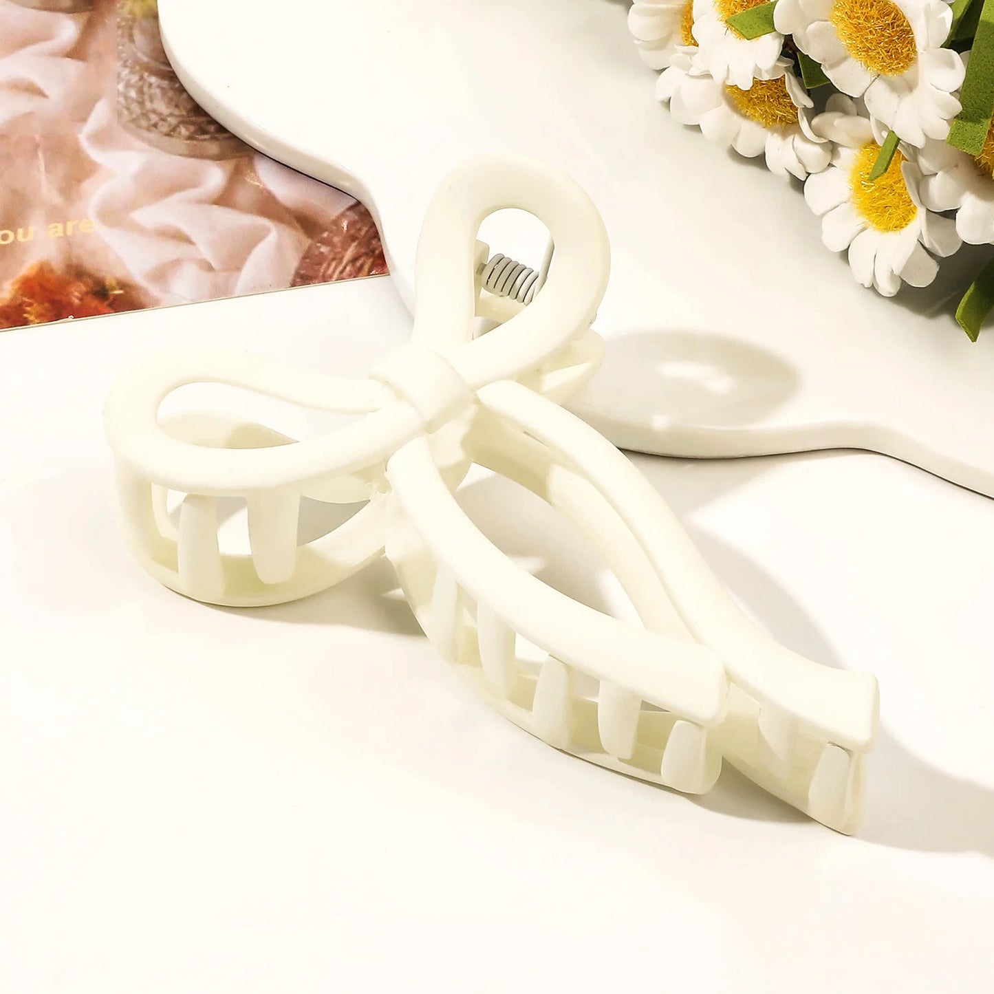 Matte Bow Large Hair Claw Crab for Women Acrylic Bowknot Hair Clips Hairpins Girls Barrettes Headbands Ponytail Hair Accessories