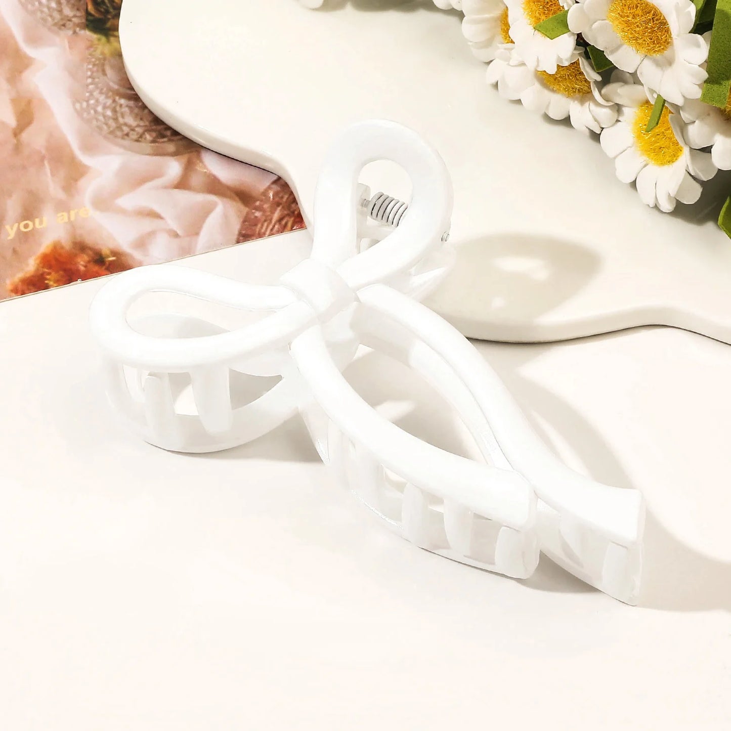 Matte Bow Large Hair Claw Crab for Women Acrylic Bowknot Hair Clips Hairpins Girls Barrettes Headbands Ponytail Hair Accessories