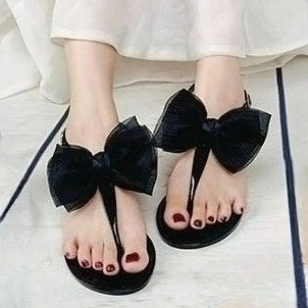 Flat Soled Sandals Women's 2026 Summer New Simple Jelly Outer Wear Casual Versatile Solid Color Transparent Beach Sandals Women