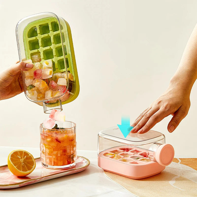 Ice Cube Tray Press Ice Maker with Lid Food Grade Cooling Ice Mold 2 in 1 Ice Straw Water Bottle for Summer Cooling Drinks