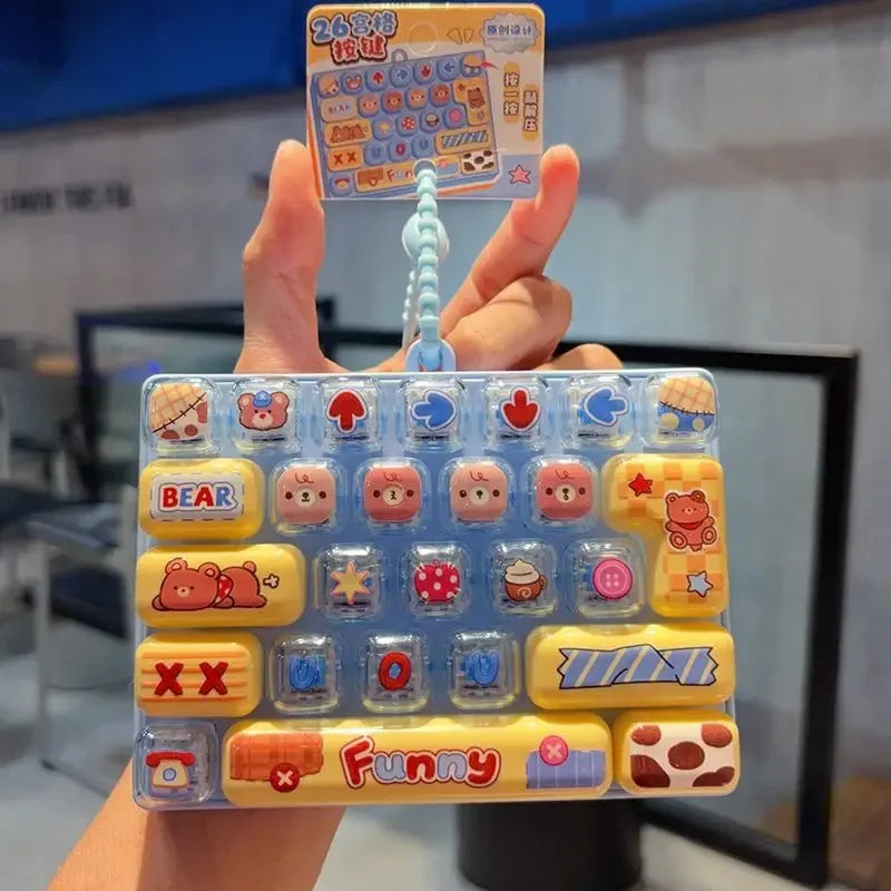 *Candy Color Keycap Keychain Cute Cartoon 26-key Aecompression Keyboard Toy Keyrings Fidgets Keycap Clicker Bag Pendant 키캡