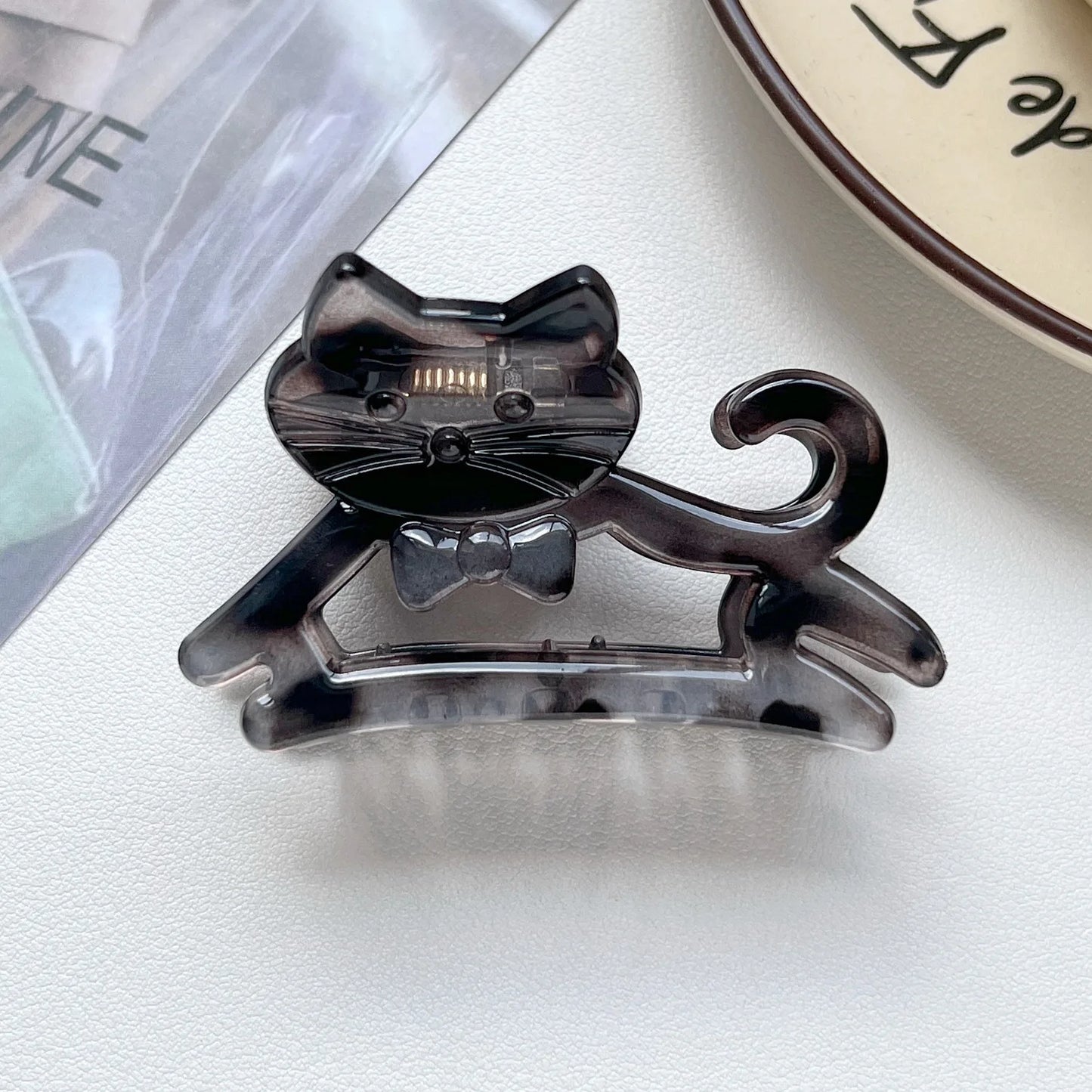 Korean Cute Cartoon Cat Acrylic Hair Claw Crab Hair Clip Shark Cat Barrettes Hairpin Headwear for Women Girl Hair Accessories