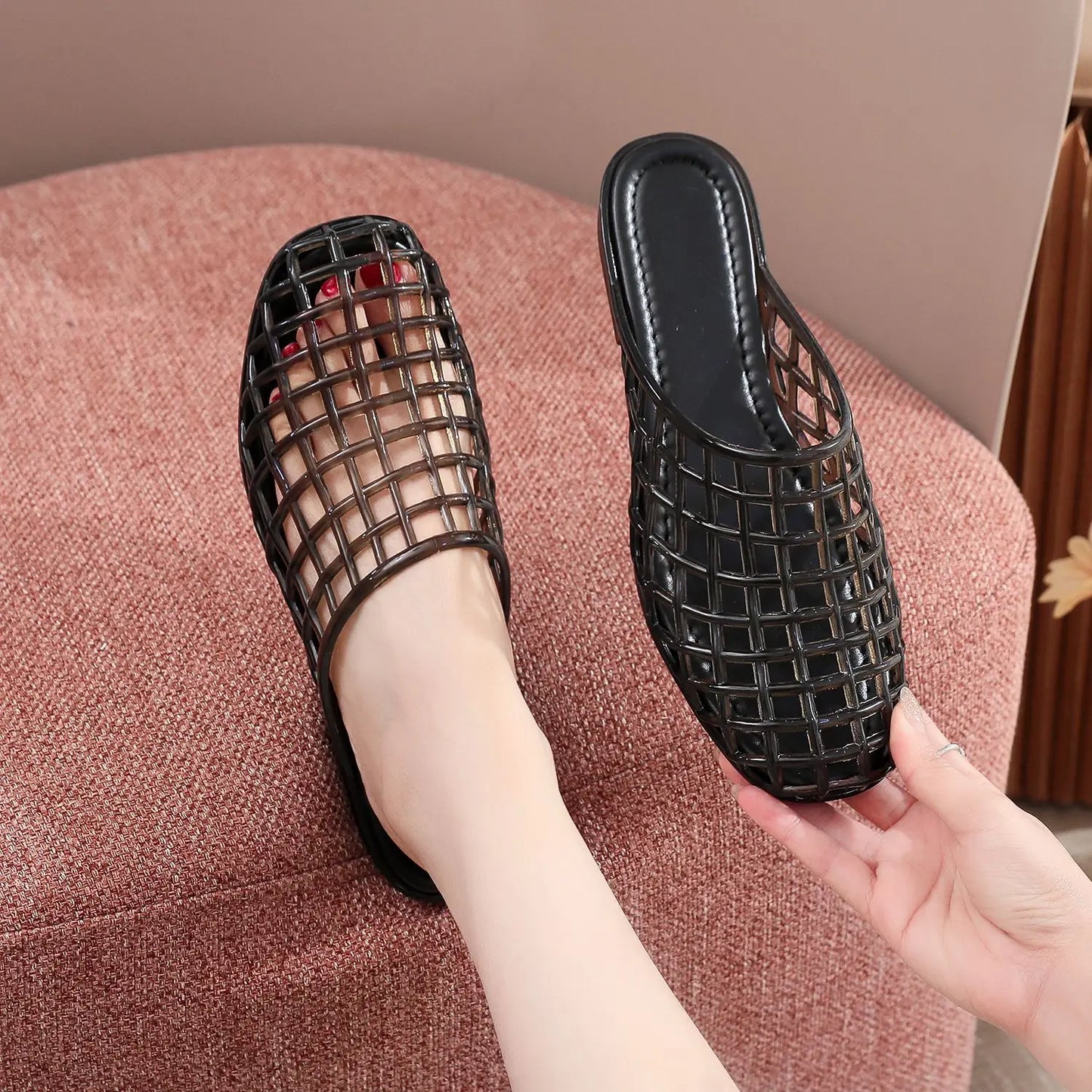 2026 New Women's Jelly Sandals Flat Bottom Slip-On round Toe Summer Slippers Breathable Closed-Toe Comfortable Footwear
