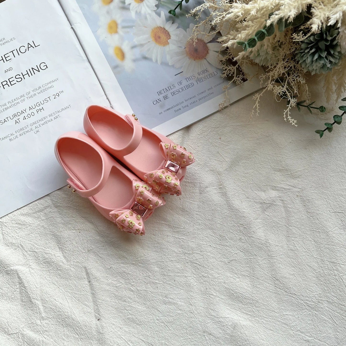 Newest Hot Style Girl Classical Jelly Shoes Princess Mommy & Me Summer Sandals PVC Bowknot Children Beach Shoes HMI087